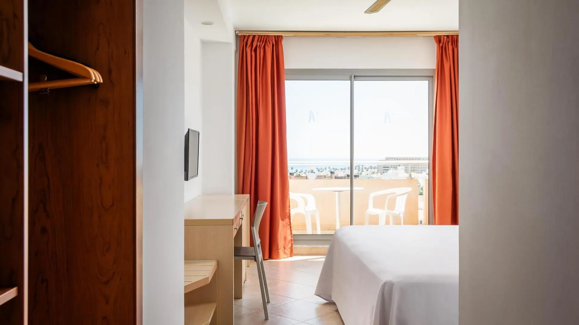 ****  Fenix Family By Alegria Hotel Roquetas de Mar Spain